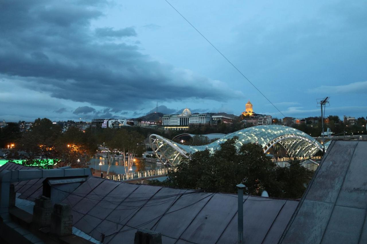 Aivani 8 Tbilisi Esterno foto